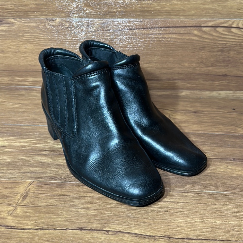 David Tate US 10 Women’s Black Leather Block Heel Booties Ankle Boot